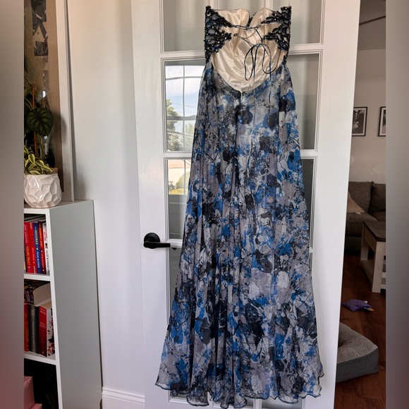 Prom Dress - Picture 3 of 5